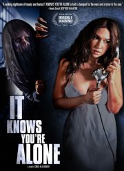 Оно знает, что ты одна (2021)