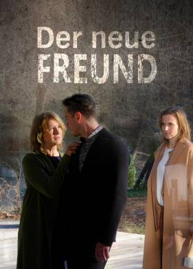 Новый парень мамы (2023)