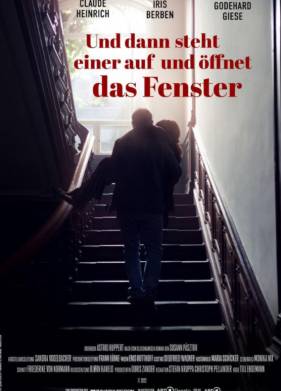 И тут кто-то встает и открывает окно (2022)