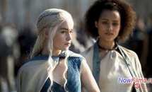 Эмилия Кларк рассказала, чем похожа на Мать Драконов из "Игра Престола" Эмилия Кларк рассказала, чем похожа на Мать Драконов из "Игра Престола"