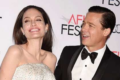 Анджелина Джоли рассказала о сексе с Брэдом Питтом на съёмочной площадке Анджелина Джоли рассказала о сексе с Брэдом Питтом на съёмочной площадке