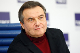 ��������� ������ ������������ � ��������� �������� ����������, � ��� �� ���� ������� ���������� � ����������� �����