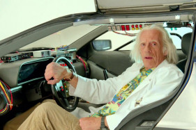 Кристофер Ллойд готов вернуться к франшизе «Назад в будущее» Кристофер Ллойд готов вернуться к франшизе «Назад в будущее»